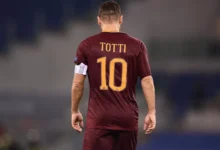 kariyeri boyunca tek kulüpte oynayan futbolcular